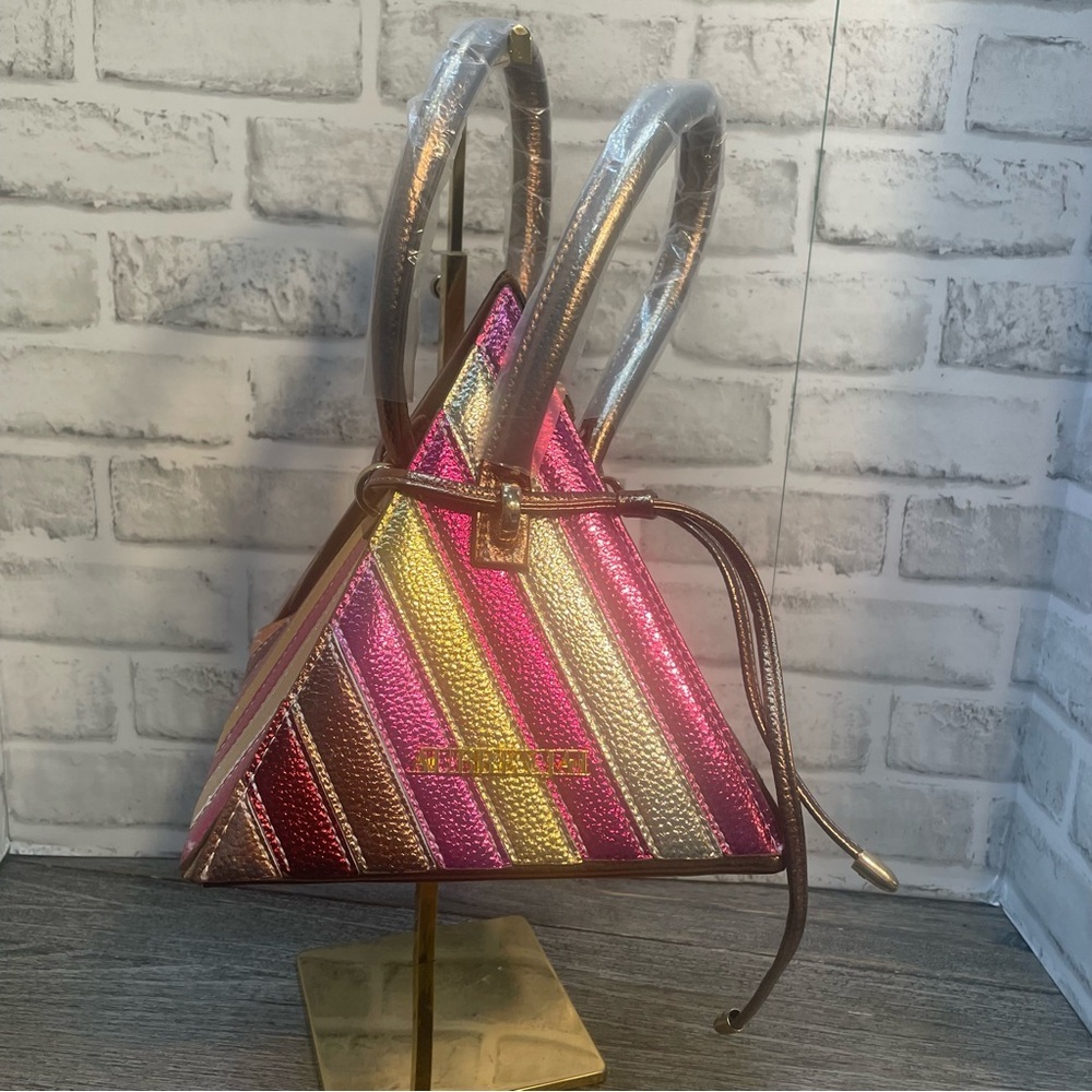 Aubrey Jai Metallic Pink Multi-Stripe Pyramid Tote Bag. Adj. shoulder strap. NEW